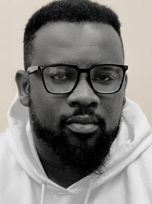 Damola Oni
