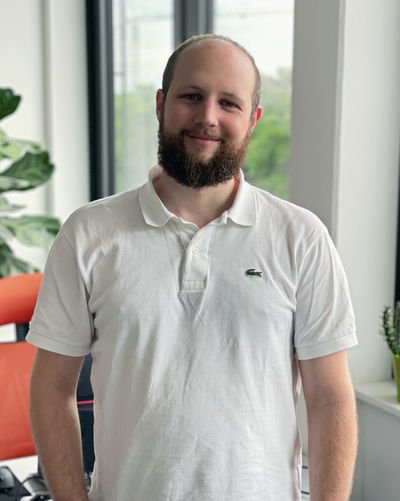 Dr. Julian Tritscher