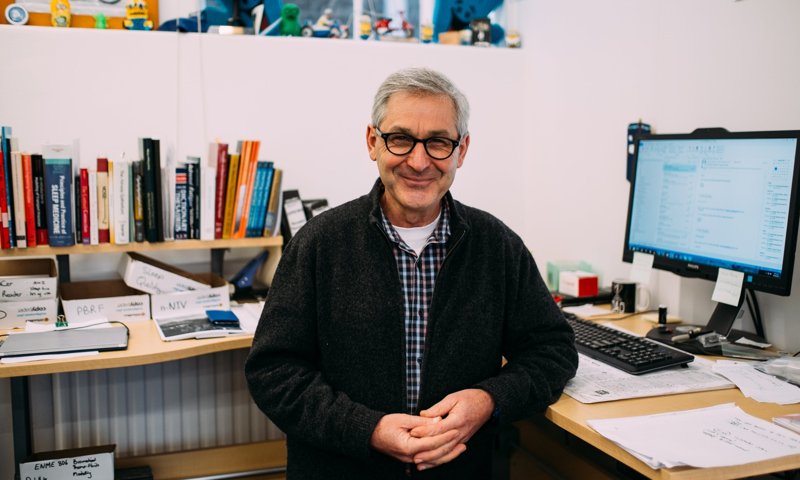 Dr David White