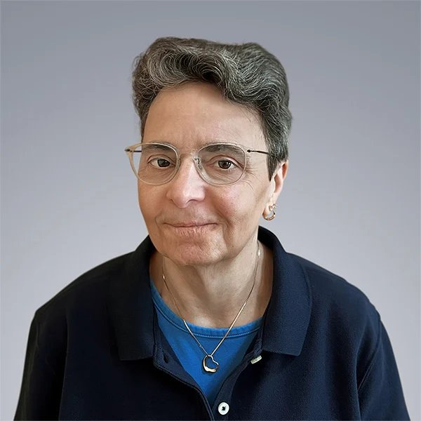 Andrea Leone-Bay