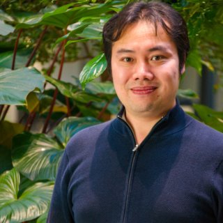 Dr. Bowei Huang