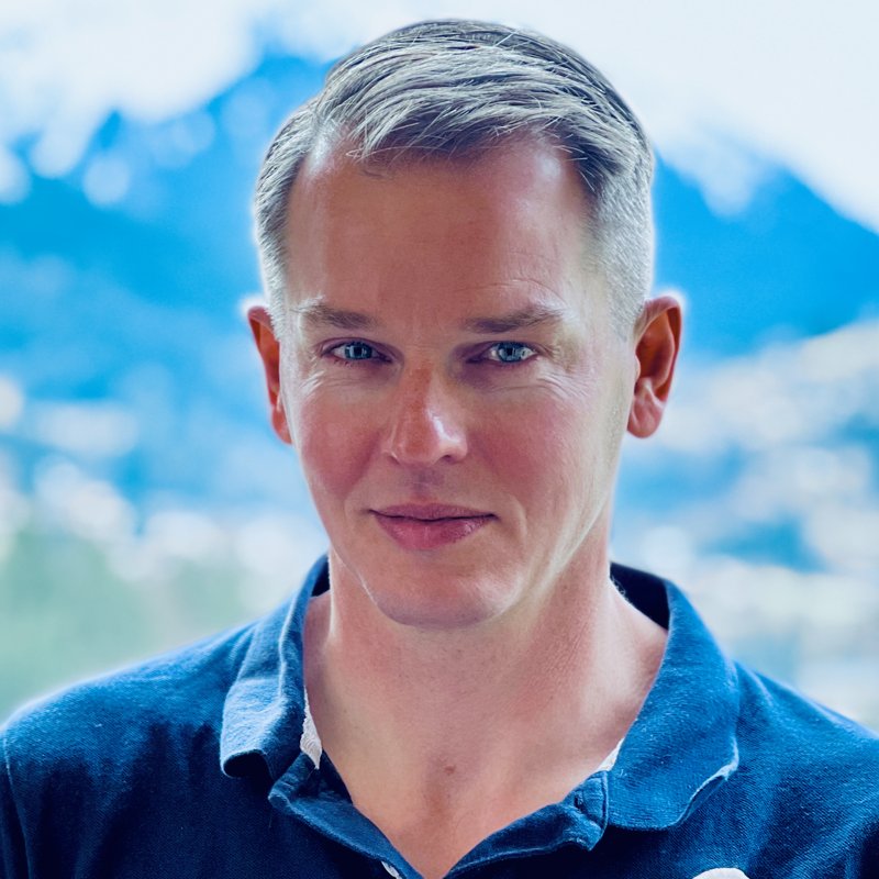 Dr Nick de Pennington