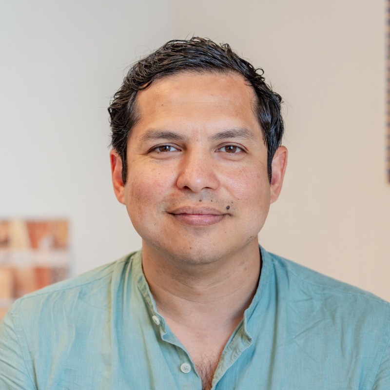 Cesar Valencia Gallardo