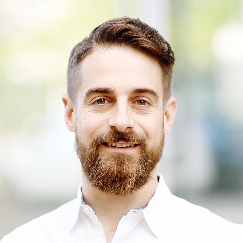 Dr. Péter Fankhauser