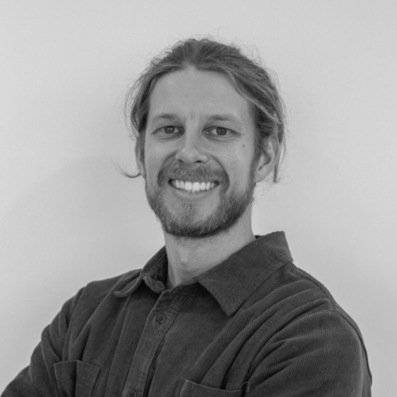 Sean Thompson