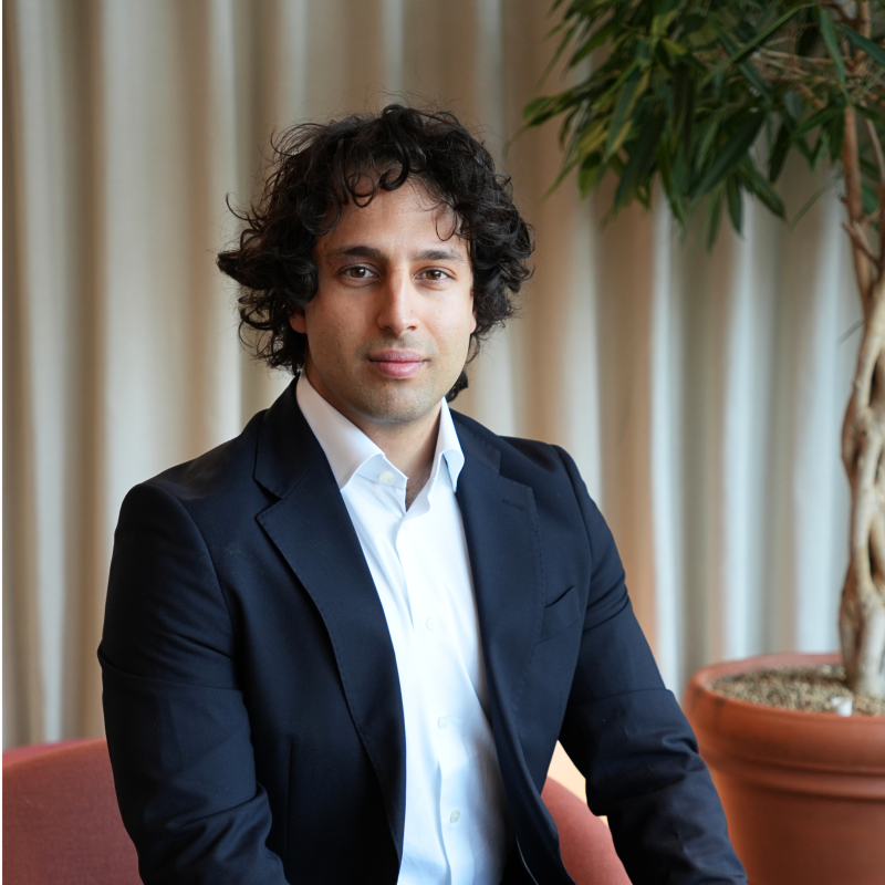 Arman Izadi
