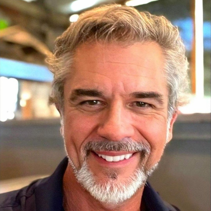 Robert "Bob" Michaels