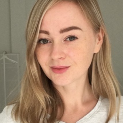 Ksenia S.