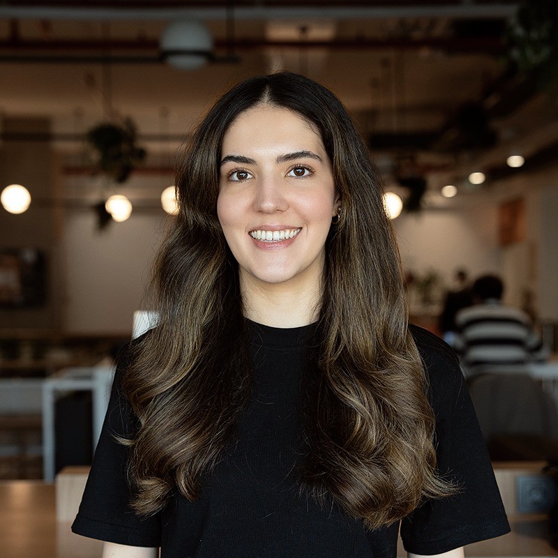 Simay Kahraman