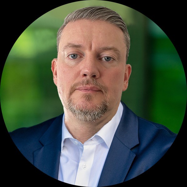 Sascha Göbl