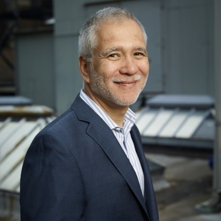 Carlos Dominguez