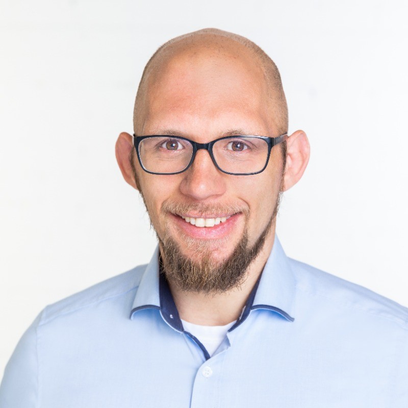 Dr. Georg Angenendt