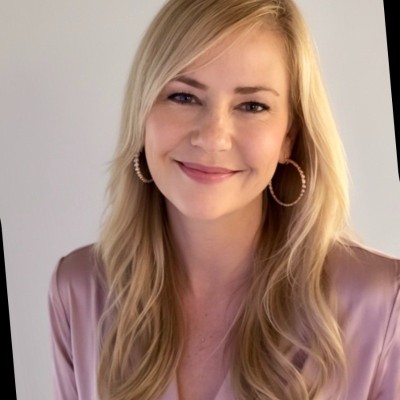 Nicole DeBourg-Kahn