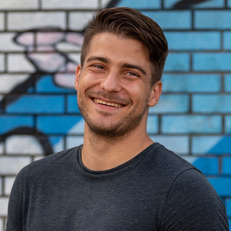 Daniel Korvin