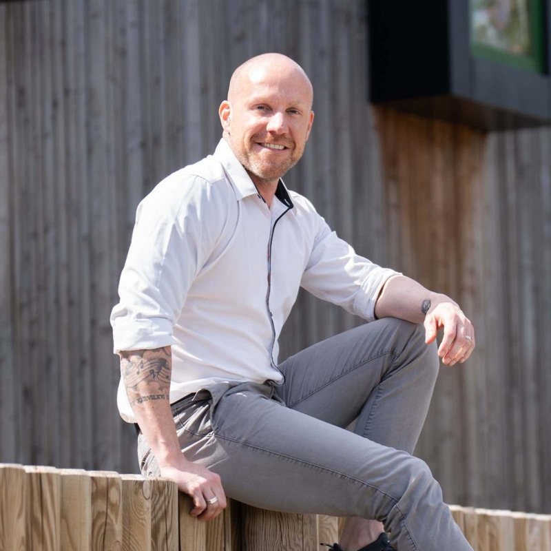 Adam Wells