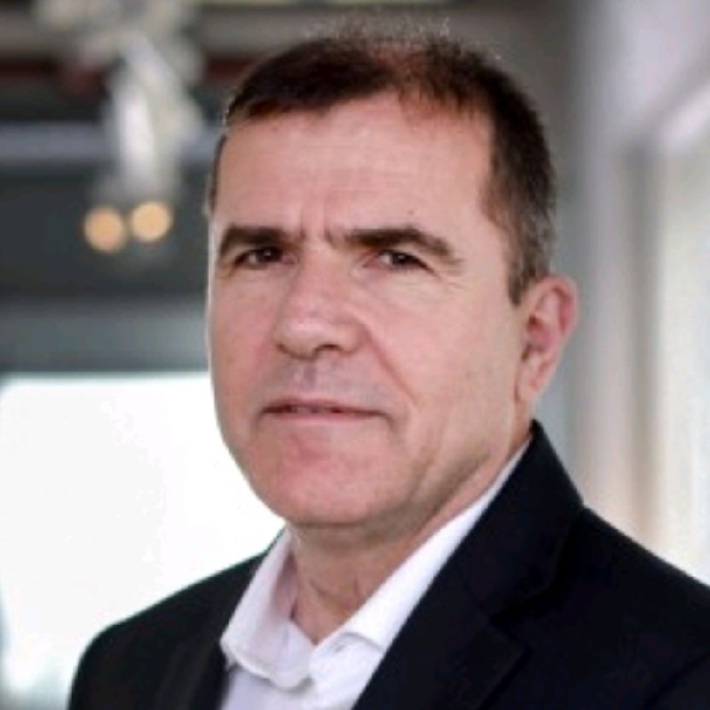 Amir Einav