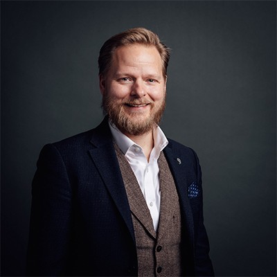 Alexander Helling