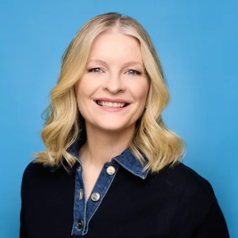 Áine Kerr