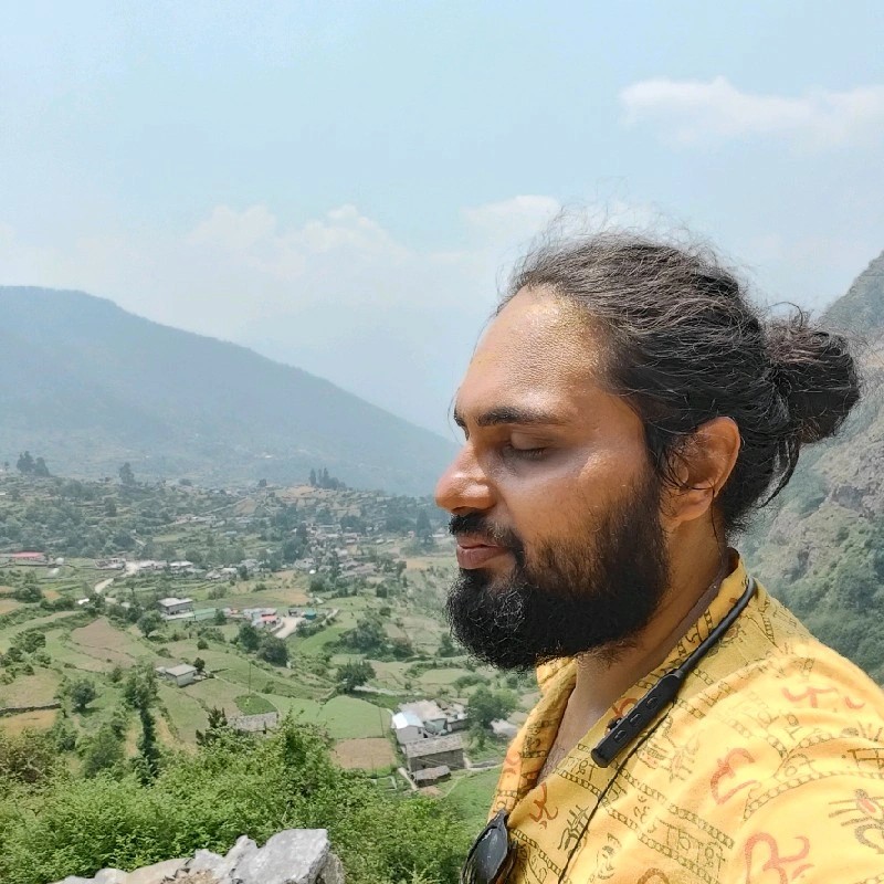 Pranav Kapoor (प्रणव कपूर)