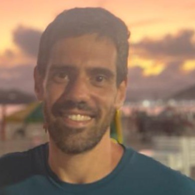 Rhafik González