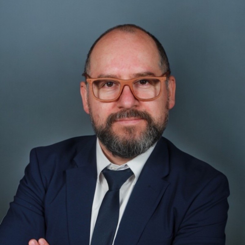 Dr. David Bravo
